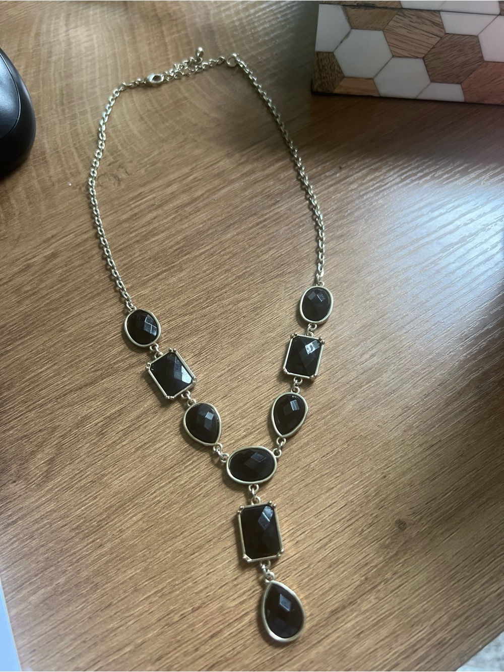Women’s Black Stone Y-Shape Pendant Necklace